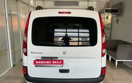 Renault Kangoo II рестайлинг, 2012 год, 800 000 рублей, 3 фотография