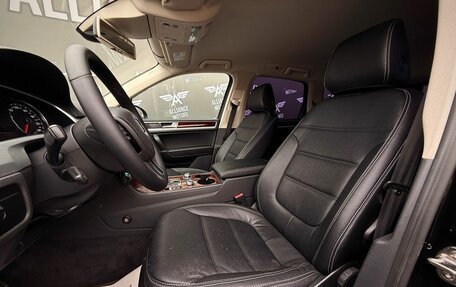Volkswagen Touareg III, 2015 год, 2 320 000 рублей, 11 фотография
