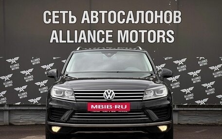 Volkswagen Touareg III, 2015 год, 2 320 000 рублей, 2 фотография