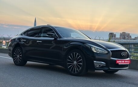 Infiniti Q70 I, 2016 год, 2 450 000 рублей, 4 фотография