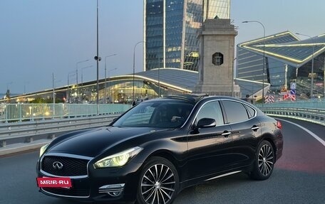 Infiniti Q70 I, 2016 год, 2 450 000 рублей, 2 фотография