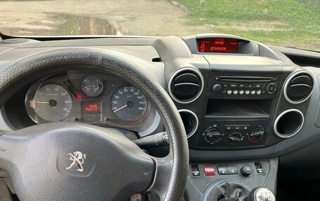 Peugeot Partner II рестайлинг 2, 2012 год, 550 000 рублей, 14 фотография