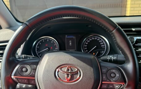 Toyota Camry, 2020 год, 2 800 000 рублей, 8 фотография
