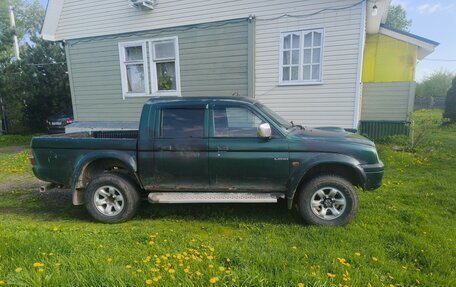 Mitsubishi L200 III рестайлинг, 2001 год, 300 000 рублей, 3 фотография