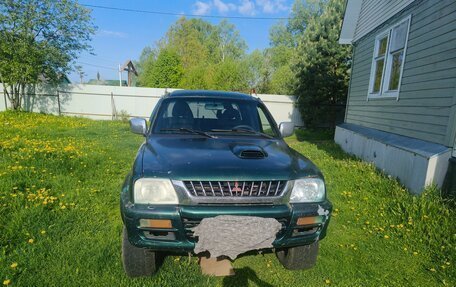 Mitsubishi L200 III рестайлинг, 2001 год, 300 000 рублей, 6 фотография