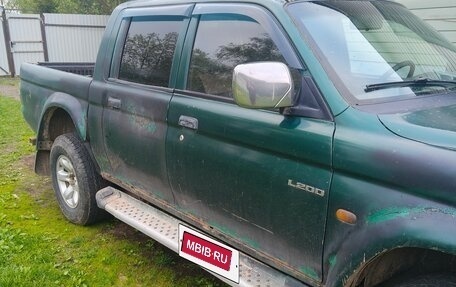 Mitsubishi L200 III рестайлинг, 2001 год, 300 000 рублей, 11 фотография