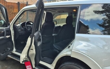 Mitsubishi Pajero IV, 2021 год, 4 850 000 рублей, 7 фотография