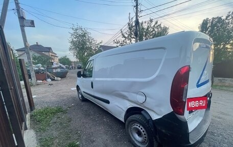 Fiat Doblo II рестайлинг, 2020 год, 1 000 000 рублей, 4 фотография