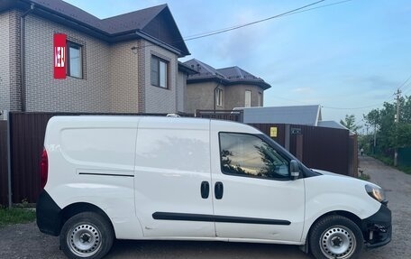 Fiat Doblo II рестайлинг, 2020 год, 1 000 000 рублей, 2 фотография