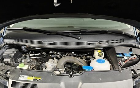 Volkswagen Multivan T6 рестайлинг, 2016 год, 4 431 000 рублей, 11 фотография