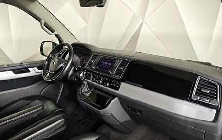 Volkswagen Multivan T6 рестайлинг, 2016 год, 4 431 000 рублей, 13 фотография