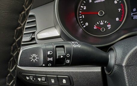 KIA Rio IV, 2019 год, 1 649 000 рублей, 12 фотография