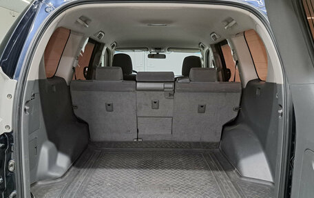Toyota Land Cruiser Prado 150 рестайлинг 2, 2013 год, 3 073 000 рублей, 14 фотография