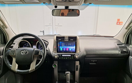 Toyota Land Cruiser Prado 150 рестайлинг 2, 2013 год, 3 073 000 рублей, 18 фотография