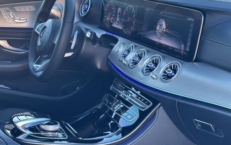 Mercedes-Benz E-Класс, 2016 год, 3 200 000 рублей, 6 фотография