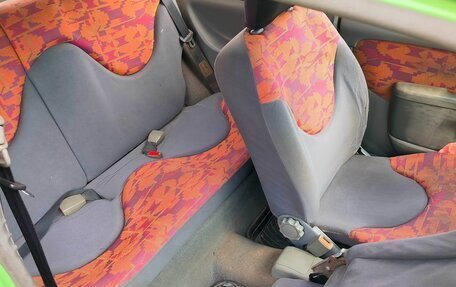Nissan Micra II, 1999 год, 185 000 рублей, 13 фотография
