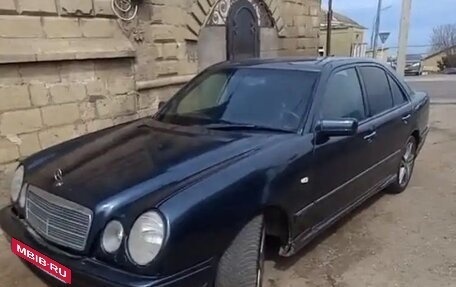 Mercedes-Benz E-Класс, 1996 год, 440 000 рублей, 4 фотография