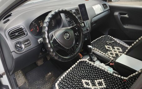 Volkswagen Polo VI (EU Market), 2018 год, 700 000 рублей, 3 фотография