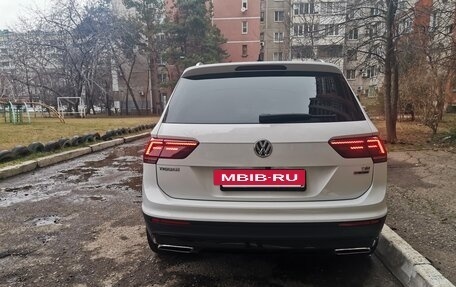 Volkswagen Tiguan II, 2017 год, 2 200 000 рублей, 2 фотография