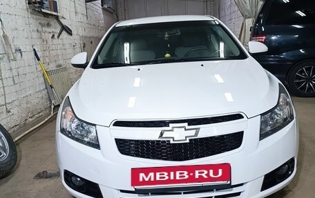 Chevrolet Cruze II, 2012 год, 700 000 рублей, 2 фотография
