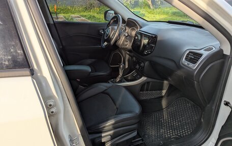 Jeep Compass II, 2017 год, 1 550 000 рублей, 9 фотография