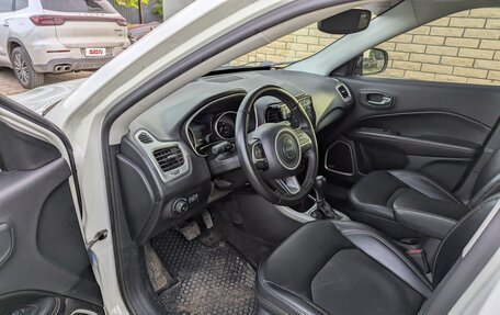 Jeep Compass II, 2017 год, 1 550 000 рублей, 24 фотография