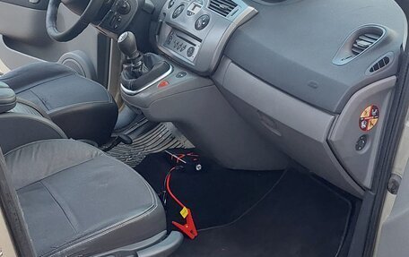 Renault Scenic III, 2008 год, 495 555 рублей, 21 фотография