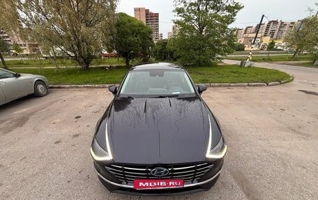 Hyundai Sonata VIII, 2019 год, 2 300 000 рублей, 4 фотография