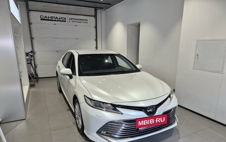 Toyota Camry, 2019 год, 2 699 000 рублей, 3 фотография