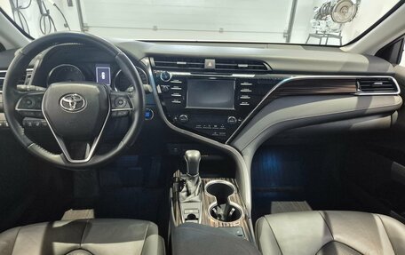 Toyota Camry, 2019 год, 2 699 000 рублей, 8 фотография