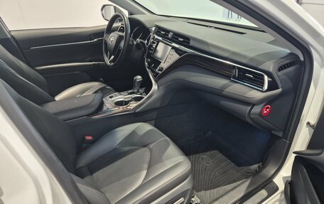 Toyota Camry, 2019 год, 2 699 000 рублей, 9 фотография