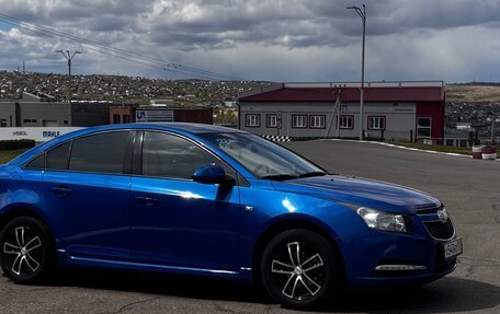 Chevrolet Cruze II, 2011 год, 640 000 рублей, 2 фотография