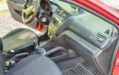 KIA Rio III рестайлинг, 2013 год, 835 000 рублей, 16 фотография