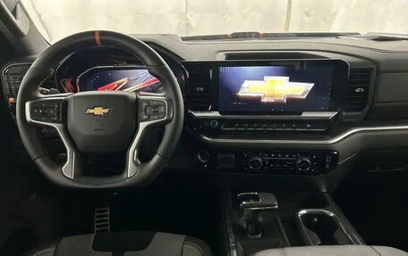 Chevrolet Silverado, 2025 год, 15 375 000 рублей, 13 фотография