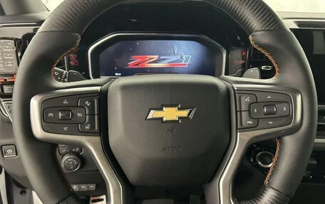 Chevrolet Silverado, 2025 год, 15 375 000 рублей, 25 фотография