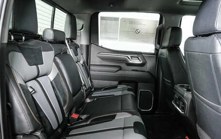 Chevrolet Silverado, 2025 год, 13 985 000 рублей, 9 фотография