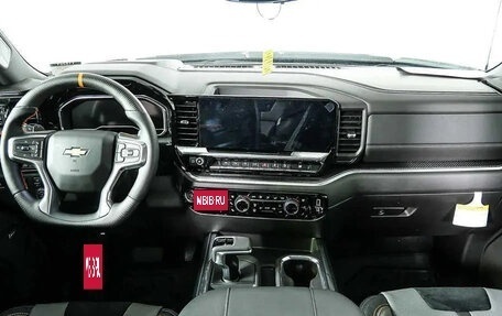 Chevrolet Silverado, 2025 год, 13 985 000 рублей, 26 фотография