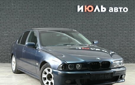 BMW 5 серия, 2002 год, 600 000 рублей, 2 фотография