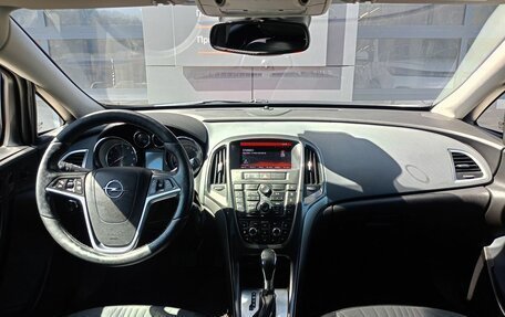 Opel Astra J, 2015 год, 999 000 рублей, 11 фотография