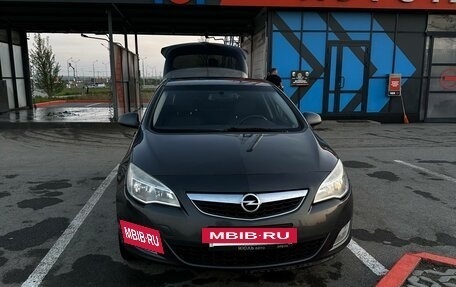 Opel Astra J, 2011 год, 620 000 рублей, 3 фотография