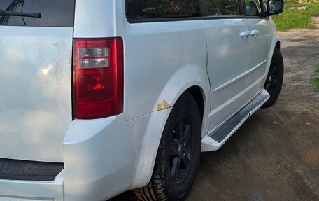 Dodge Caravan V, 2010 год, 1 000 000 рублей, 5 фотография