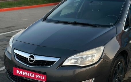 Opel Astra J, 2011 год, 620 000 рублей, 4 фотография