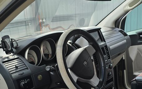 Dodge Caravan V, 2010 год, 1 000 000 рублей, 8 фотография