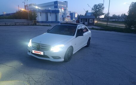 Mercedes-Benz C-Класс, 2008 год, 1 100 000 рублей, 6 фотография