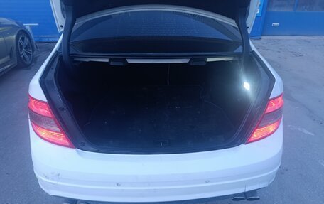 Mercedes-Benz C-Класс, 2008 год, 1 100 000 рублей, 9 фотография