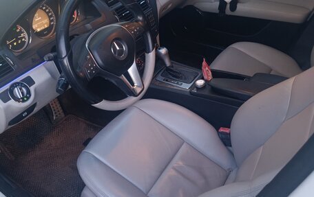 Mercedes-Benz C-Класс, 2008 год, 1 100 000 рублей, 11 фотография