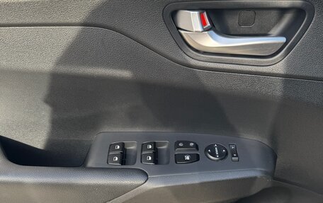 Hyundai Solaris II рестайлинг, 2021 год, 1 599 000 рублей, 7 фотография