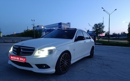 Mercedes-Benz C-Класс, 2008 год, 1 100 000 рублей, 5 фотография