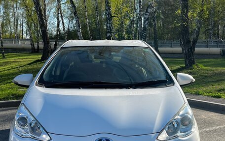 Toyota Aqua I, 2016 год, 950 000 рублей, 2 фотография