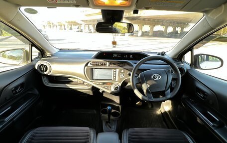 Toyota Aqua I, 2016 год, 950 000 рублей, 10 фотография